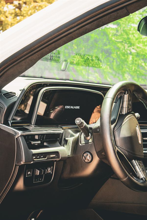 Tan leather and carbon interior of a McLaren 720S